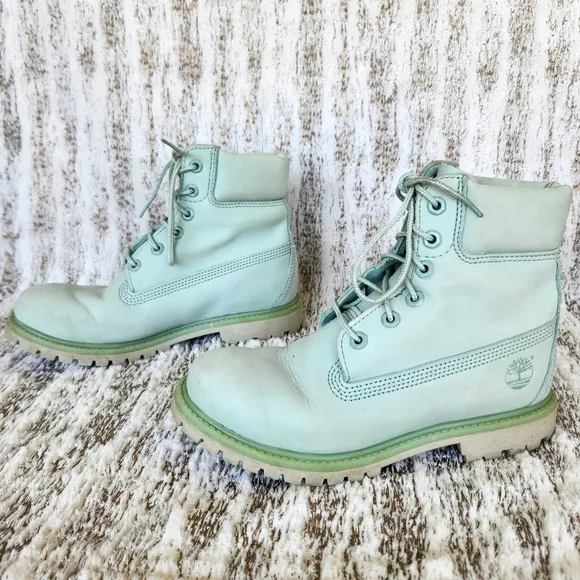 Timberland &quot;6 Inch Premium&quot; Seafoam Green Leather Combat Boots | Women's Size 7
