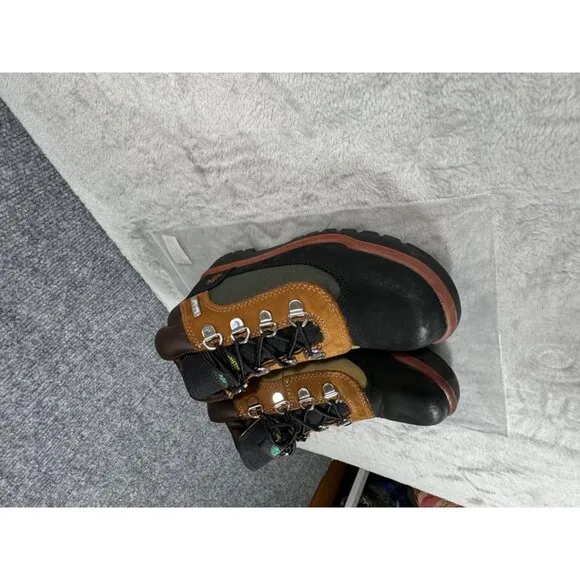 Timberland boys size 2 Youth Nubuck ankle boots waterproof