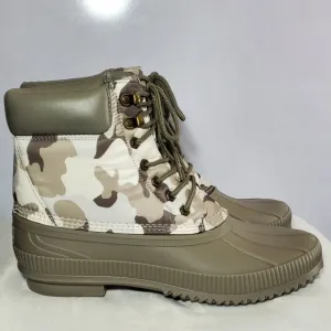 Tommy Hilfiger Men's Size 12  Camouflage  Duck  Boots.