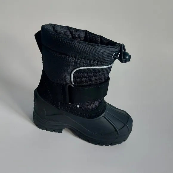 Totes Taelor toddlers Boys waterprof winter boots black size 6T