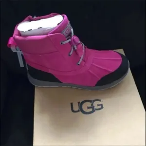 Turlock Ugg boots 6