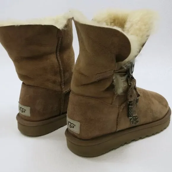UGG Australia Insulated Bailey Button Boots Winter Shoes sz 7