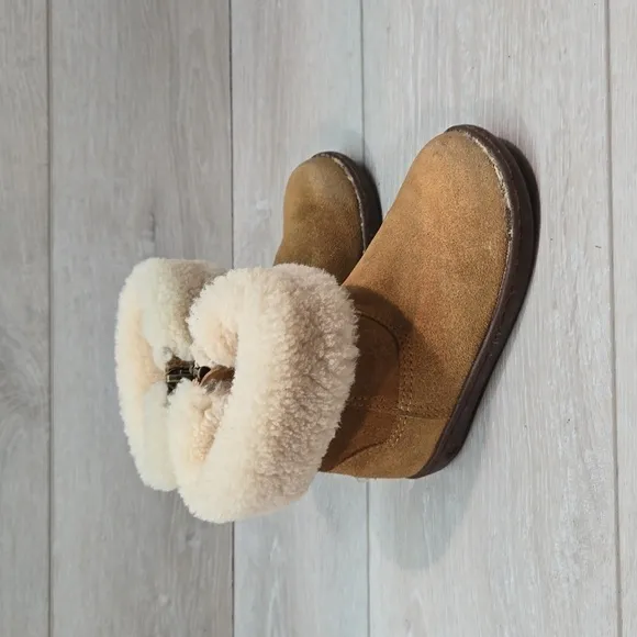 Ugg Australia Jorie II Kids Girl Leather Sheepskin Boots shoes sz 8 Toddler