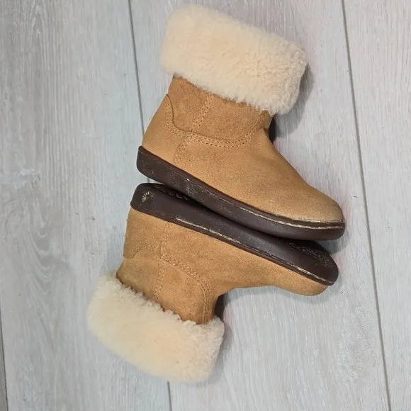 Ugg Australia Jorie II Kids Girl Leather Sheepskin Boots shoes sz 8 Toddler