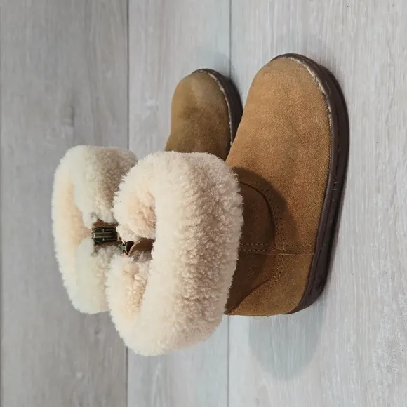 Ugg Australia Jorie II Kids Girl Leather Sheepskin Boots shoes sz 8 Toddler