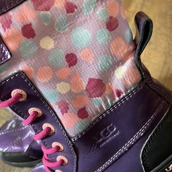 UGG Butte II Purple Fold Over Waterproof Boots US Size 1