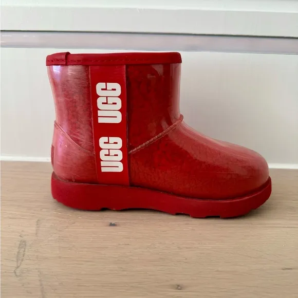 UGG Classic Boys/Girls Mini Clear Shearling Waterproof Winter Red Boots Sz 12US