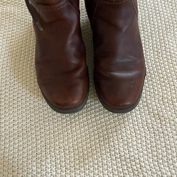 UGG Elsa Waterproof Leather Boots Size 5