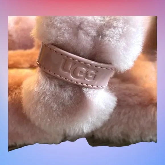 UGG Fuzz Yeah Shearling Pink Buckle Slides Sandals Size 9‎ Indoor or Outdoor EUC