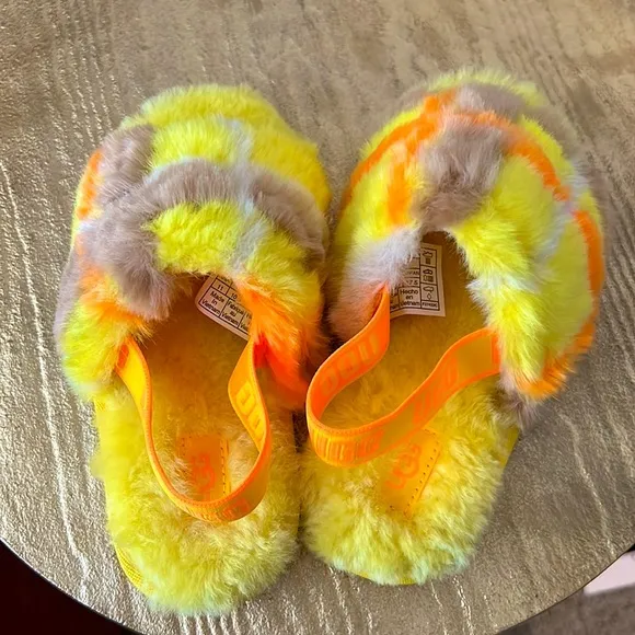 UGG Kids Fluff Yeah canary yellow plaid punk slip on slide sandals. Size 11