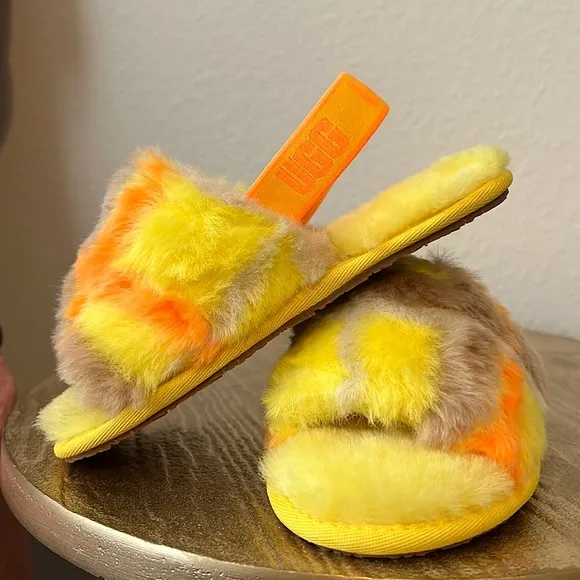 UGG Kids Fluff Yeah canary yellow plaid punk slip on slide sandals. Size 11