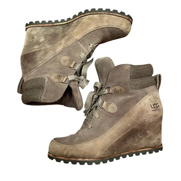 UGG Kriston Waterproof Wedge Bootie - Brown Size 9