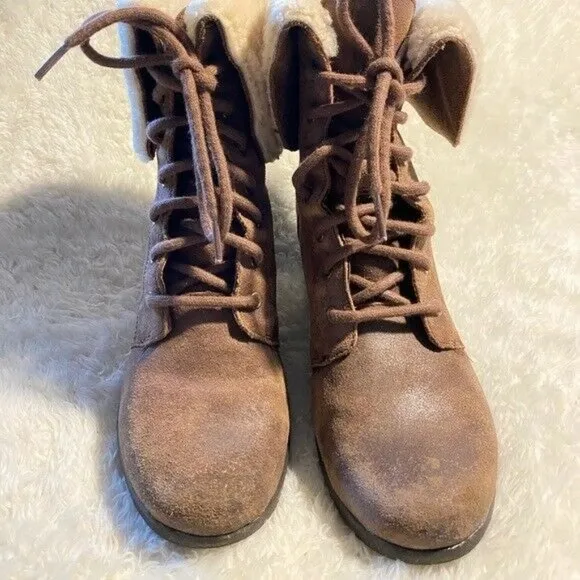 UGG Leather Zea Shearling Lace Up Ankle WEDGES Boots WATERPROOF Size 9
