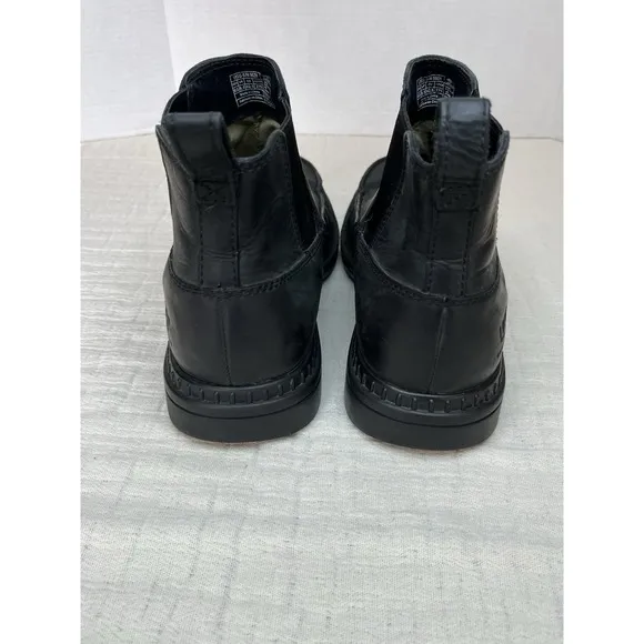 UGG Mens Sz 9.5 Black Leather Chelsea Boots Shoes Comfort Stretch 5624