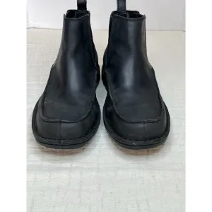 UGG Mens Sz 9.5 Black Leather Chelsea Boots Shoes Comfort Stretch 5624