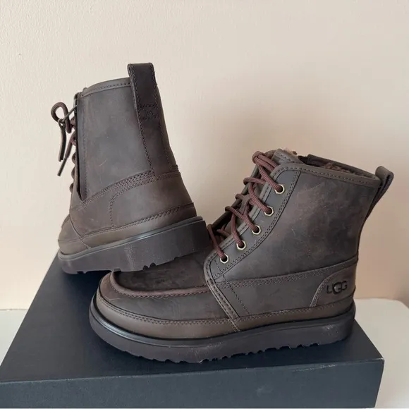 UGG Neumel High Moc Weather Boot with zipper.Size:8