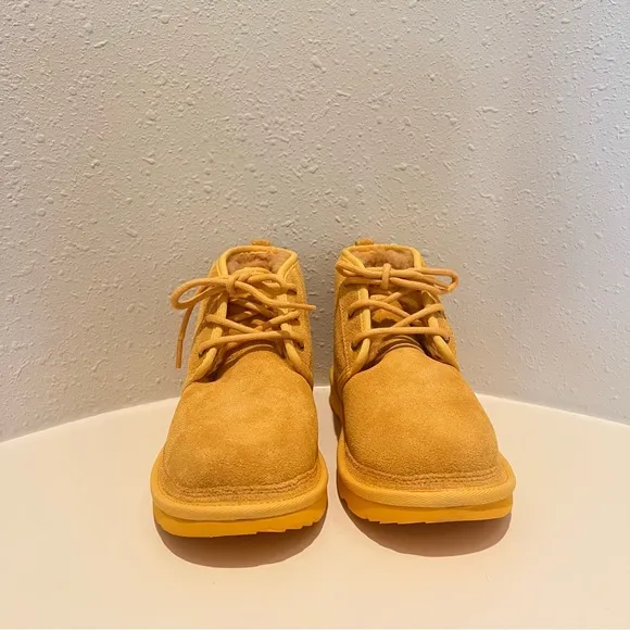 UGG Neumel Yellow Women’s Ankle Chukka Boots Size 8 NWT