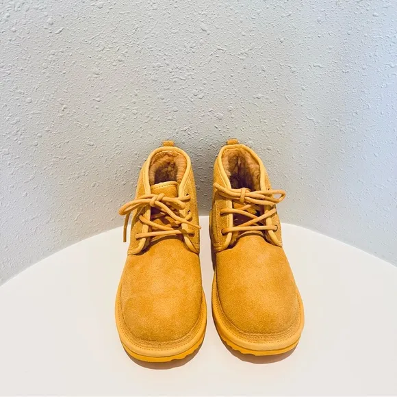 UGG Neumel Yellow Women’s Ankle Chukka Boots Size 8 NWT