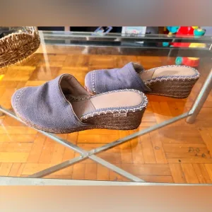 Ugg shoes women’s