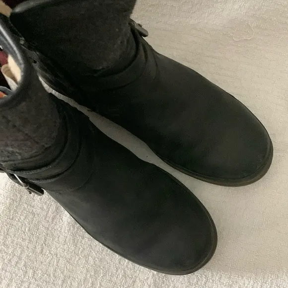 UGG Simmens Black Waterproof Boots