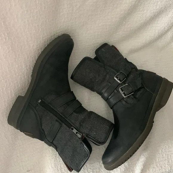 UGG Simmens Black Waterproof Boots