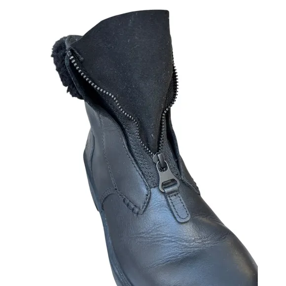 UGG Women’s 9 Czeriesa Black Leather Fur Trim Waterproof Ankle Boots, UGG Boots