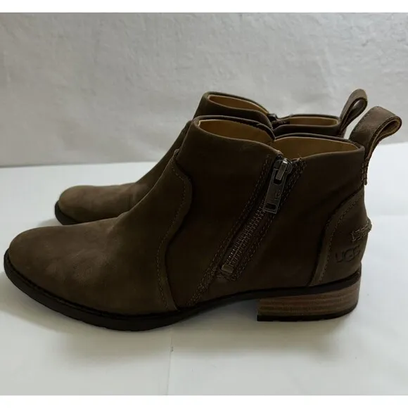 UGG - Women's Aureo II Boots 1105865 Waterproof Size 7