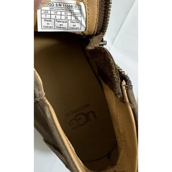 UGG - Women's Aureo II Boots 1105865 Waterproof Size 7