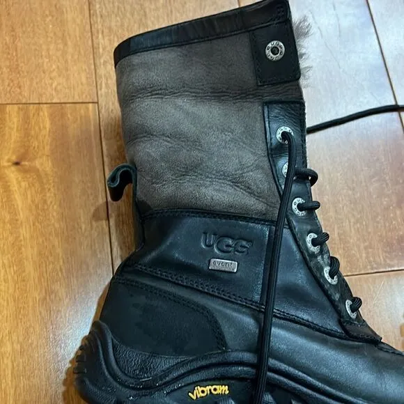 UGG Women's Boots S/N 1906 Adirondack II Leather Sheepskin Waterproof size 6