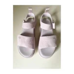 UGG Women’s Goldenstar Platform Sandals Sz 6 in Bay Fog Color