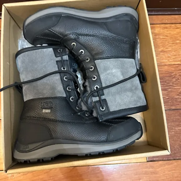 Uggs women fur boots new