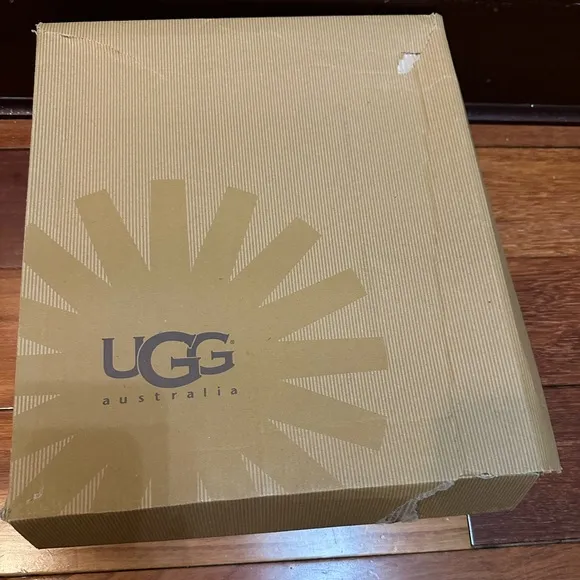 Uggs women fur boots new