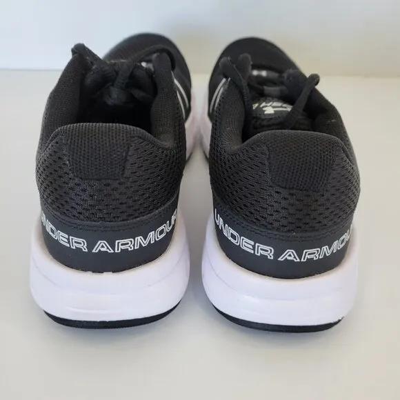 Under Armour Dash Rn 2  Black Mesh Upper Lace Up Athletic Shoes Size 6.5 NWOT
