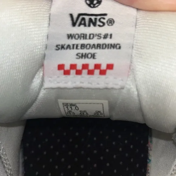 Vans Men's White and Black Sneakers