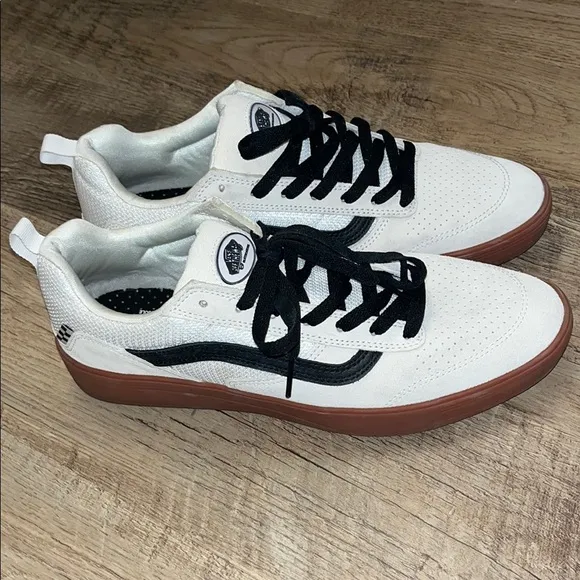 Vans Men's White and Black Sneakers