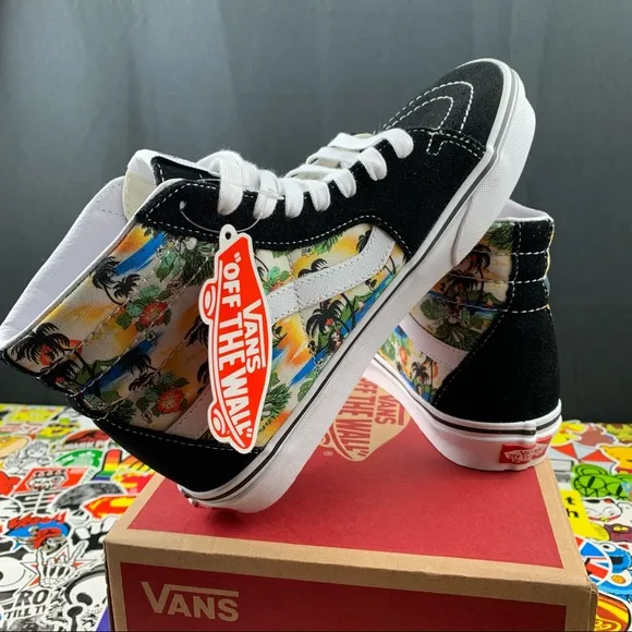 Vans Sk8-Hi Aloha Suede Sizes 7.5 Womens