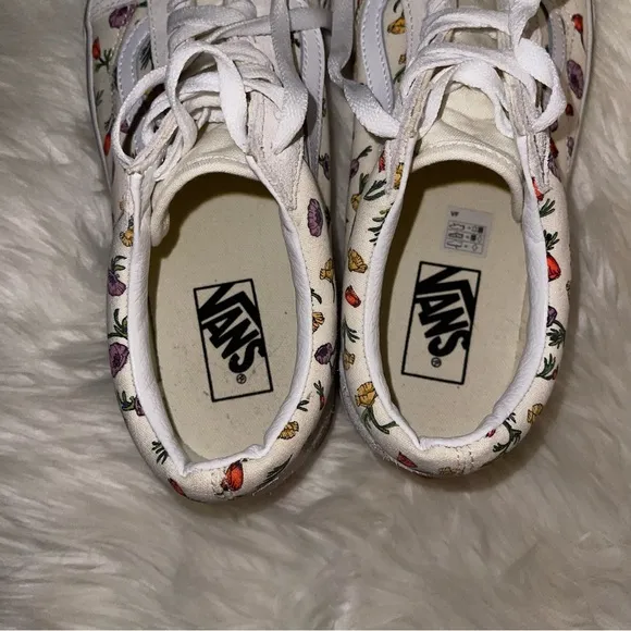 Vans Women's 10.5 Men’s 9 Old Skool Floral Poppy Cream White Low Top Skate Shoes