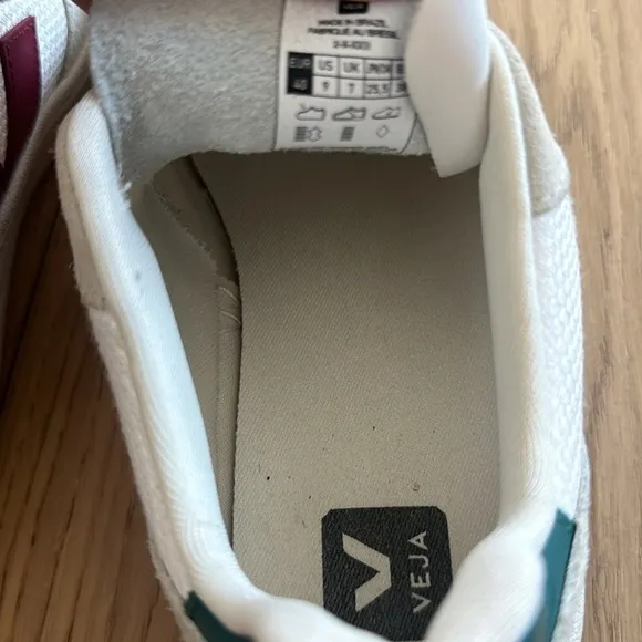 Veja sneakers V-10 B-Mesh Sneaker US 9 Euro 40