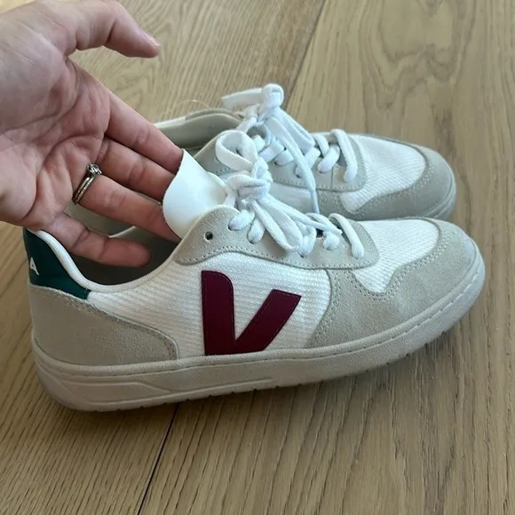 Veja sneakers V-10 B-Mesh Sneaker US 9 Euro 40