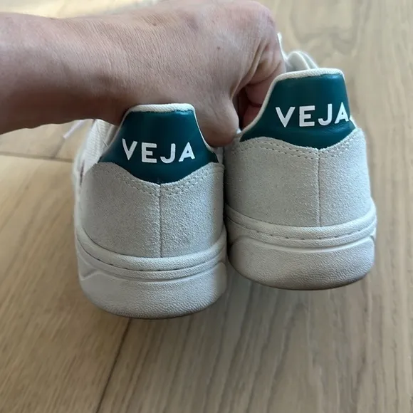 Veja sneakers V-10 B-Mesh Sneaker US 9 Euro 40