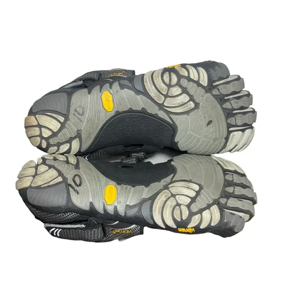 Vibram Men Black and Yellow FiveFingers Shoes size 42
