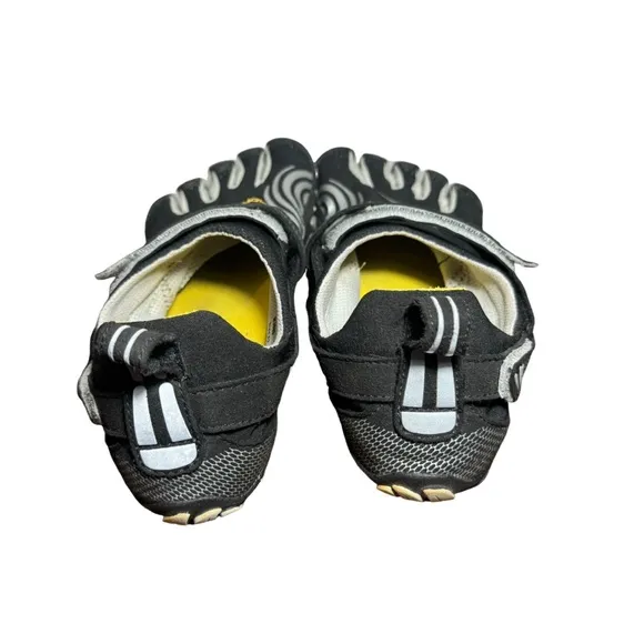 Vibram Men Black and Yellow FiveFingers Shoes size 42
