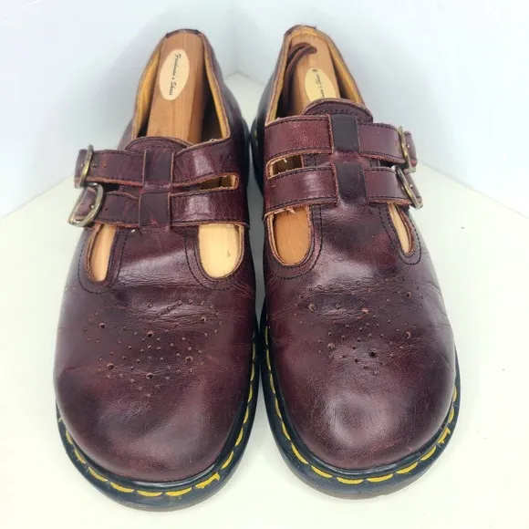 Vtg Dr Martens MADE IN ENGLAND Mary Jane Double Buckle Shoes‎ Burgandy Sz US 9