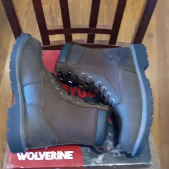 Wolverine men's construction boots-NEW
