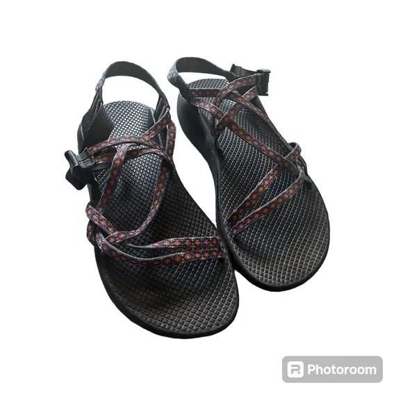 Women’s black and red Aztec Chaco outdoor sandals