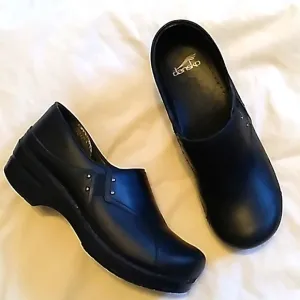 Womens Dansko black nursing shoes clogs size 40  😍 In Very good condition!!!😍