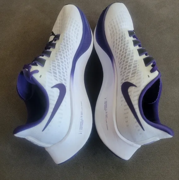 Women's Nike Air Zoom Pegasus US 7 White and Purple Athletic Shoes TCU