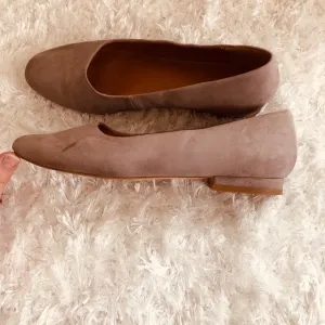 Women’s  short heels shoes  Gray/tan Pumps Shoes Halston