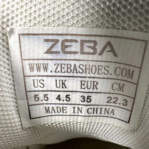 Zeba Shoes Womens Size 5.5 Vanilla Comfort Slip On Hands Free Walking Sneaker
